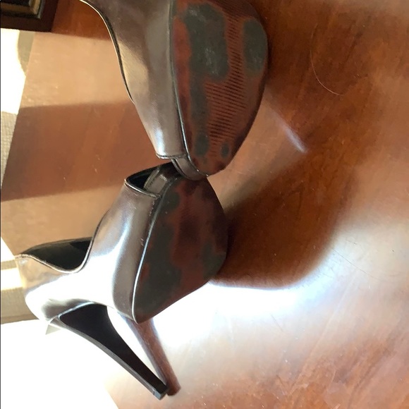 Dark Brown Ralph Lauren peep toe heels. 9m - Picture 5 of 7
